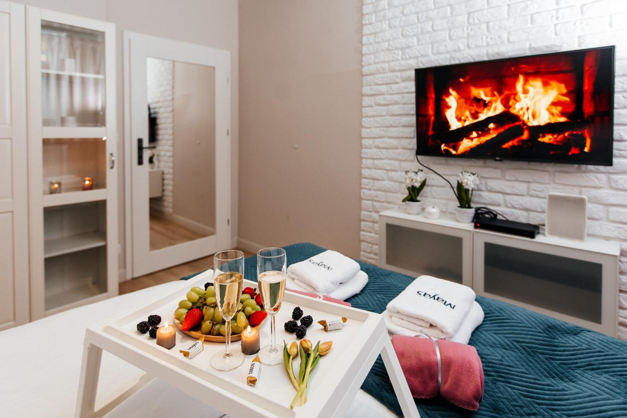 Maya'S Flats & Resorts 59 - Most Milosci Gdaňsk Exteriér fotografie