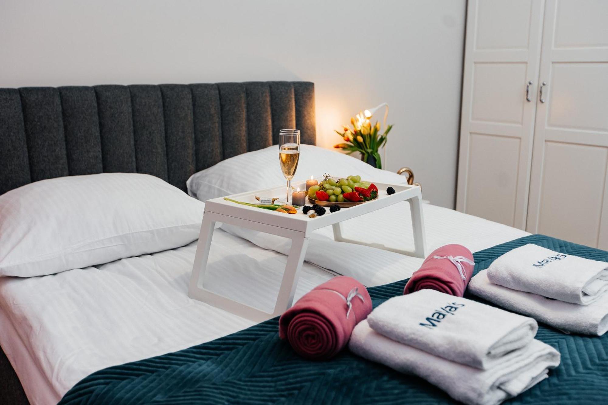 Maya'S Flats & Resorts 59 - Most Milosci Gdaňsk Exteriér fotografie