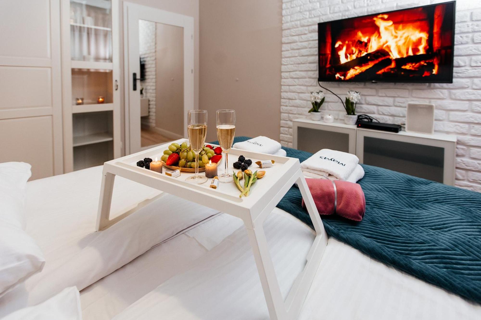 Maya'S Flats & Resorts 59 - Most Milosci Gdaňsk Exteriér fotografie
